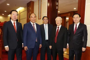 Phát huy dân chủ để xây dựng nhà nước pháp quyền XHCN 