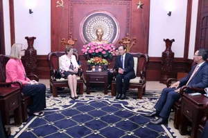 Bí thư Thành ủy TP.HCM Nguyễn Văn Nên tiếp Thống đốc bang South Australia