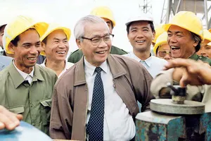 Tầm nhìn xa trông rộng, hết lòng vì dân vì nước