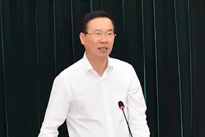 Thường trực Ban Bí thư làm việc với Ban Thường vụ Thành ủy TP.HCM 