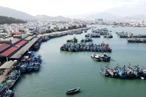 Ngư dân đang cần hỗ trợ để 'sống' với biển