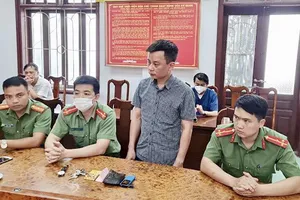 1 cán bộ TP Hà Giang nhận 200 triệu đồng để làm sổ hồng cho dân