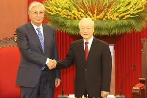 Tổng Bí thư Nguyễn Phú Trọng tiếp Tổng thống Kazakhstan Kassym-Jomart Tokayev