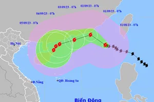 Bão Saola vào biển Đông, hướng vào Hồng Kông