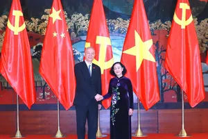 Thường trực Ban Bí thư Trương Thị Mai hội đàm với Chánh Văn phòng Trung ương Đảng Trung Quốc