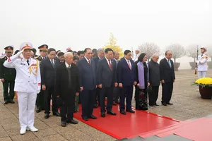 Lãnh đạo Đảng, Nhà nước vào lăng viếng Bác nhân kỷ niệm Ngày thành lập Đảng