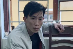 Bắt nghi phạm lợi dụng lòng tốt chiếm đoạt xe máy của người đi đường