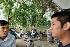 Vụ ba trẻ nhỏ bị tường đổ đè tử vong: ‘Tôi và vợ chỉ biết dùng tay cào cấu đất đá trong tuyệt vọng’