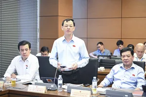 ĐB Nguyễn Tri Thức: 1 ca ghép thận kéo dài 7-8 tiếng nhưng kỹ thuật viên chính chỉ nhận 280.000 đồng