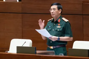 Bộ trưởng Phan Văn Giang: Nếu không chấp hành chế áp, quân đội sẽ bắn hạ phương tiện bay siêu nhẹ