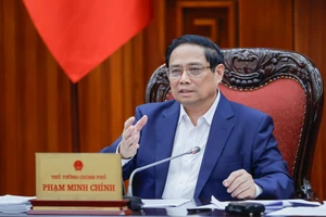 Thủ tướng: Không để tình trạng dự án chờ mặt bằng