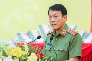 Thượng tướng Lương Tam Quang được bầu làm Ủy viên Bộ Chính trị