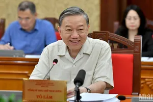 Tổng Bí thư, Chủ tịch nước Tô Lâm chủ trì họp Bộ Chính trị, Ban Bí thư