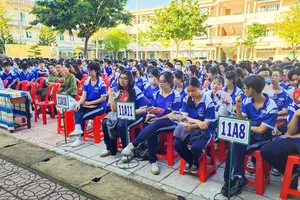 Công an Kiên Giang tuyên truyền Luật Trật tự, an toàn giao thông đường bộ cho học sinh