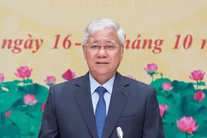 Ông Đỗ Văn Chiến: 'Ai phát hiện việc sử dụng tiền ủng hộ có biểu hiện tiêu cực, tôi xin thưởng'