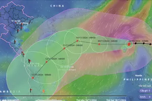 Bão YINXING giật cấp 17 vào Biển Đông, hướng vào Nam Trung Bộ