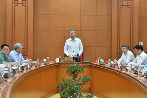 Tổng Bí thư: Khẩn trương tinh gọn tổ chức bộ máy với quyết tâm chính trị cao