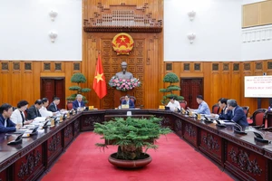 Thủ tướng Phạm Minh Chính phát biểu tại phiên họp thứ nhất của Ban Chỉ đạo của Chính phủ tổng kết việc thực hiện Nghị quyết 18 hôm 30-11. Ảnh: VGP