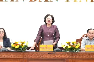 Thống đốc Ngân hàng Nhà nước cùng Đoàn công tác của Chính phủ làm việc tại Bến Tre