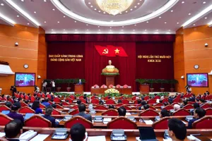 Những quyết sách lịch sử tại Hội nghị Trung ương 11 khóa XIII