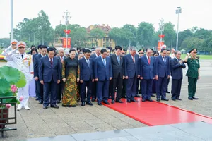 Các lãnh đạo, nguyên lãnh đạo Đảng, Nhà nước vào Lăng viếng Chủ tịch Hồ Chí Minh