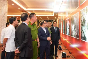 Hình ảnh lính PCCC khắc họa đậm nét qua vở kịch 'Ngược chiều bình an'