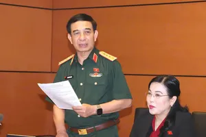 Bộ trưởng Phan Văn Giang lý giải công chức Ban chỉ huy quân sự xã không phải là sĩ quan