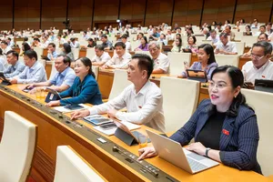 Cảm xúc đặc biệt của đại biểu trước thời khắc lịch sử của đất nước