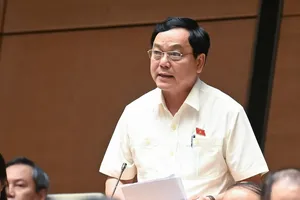 Quyết liệt cải cách tiền lương, bổ sung phúc lợi khác để giữ chân cán bộ giỏi