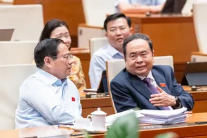 Quốc hội thông qua 5 dự luật quan trọng, có Luật Cán bộ, công chức sửa đổi