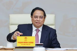 Thủ tướng chỉ đạo các địa phương chấn chỉnh tình trạng 'cò làm giấy tờ' tại Trung tâm Phục vụ hành chính công