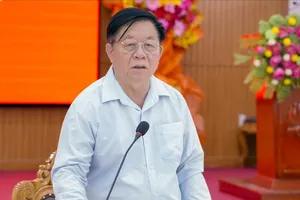 Trưởng Ban Tuyên giáo và Dân vận Trung ương làm việc với đặc khu Kiên Hải