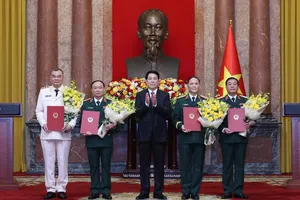 Trao quyết định thăng hàm Thượng tướng cho 4 sỹ quan cấp cao Quân đội và Công an