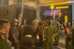 Nạn mại dâm biến tướng tinh vi, núp bóng công nghệ và dịch vụ ‘mềm’