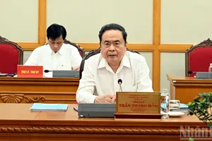 Bộ Chính trị cho ý kiến phương hướng nhân sự trình đại hội đảng bộ 3 tỉnh, thành phố