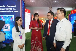 Máy bay không người lái CT UAV, kỳ lân Fintech MoMo... 'lên sàn' tại triển lãm chào mừng Đại hội Đảng bộ TP.HCM 