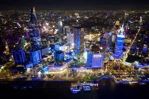 Tổng Bí thư Tô Lâm, Chủ tịch nước Lương Cường, Thủ tướng Phạm Minh Chính, Chủ tịch Quốc hội Trần Thanh Mẫn, Thường trực Ban Bí thư Trần Cẩm Tú chúc mừng Ban Chấp hành, Ban Thường vụ Thành ủy TP.HCM nhiệm kỳ 2025-2030.