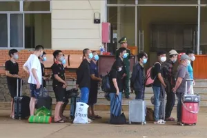 15 công dân Việt Nam làm “app tình yêu”, lừa đảo online bị trao trả về nước