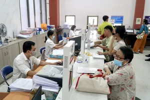 Viên chức sẽ hết cảnh 'biên chế suốt đời'?