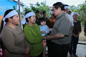 Triển khai 'chiến dịch Quang Trung' thần tốc dựng lại nhà cho người dân vùng lũ