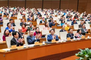 Quốc hội yêu cầu đẩy nhanh cải cách tiền lương, trả lương theo vị trí việc làm