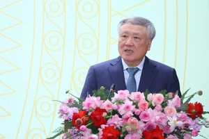 Phó Thủ tướng: 'Không để cán bộ mần thinh, chỉ ngồi chờ, quan hệ tốt dễ dàng thăng tiến'