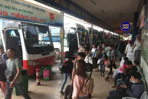 Nhiều người đổ xô về Bến xe Miền Đông trước kỳ nghỉ lễ 2-9