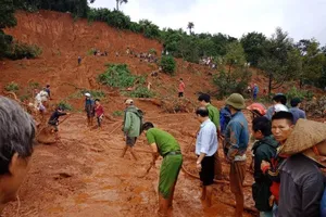 Đắk Nông: Mưa lớn, đồi lở nuốt chửng cả nhà ba người