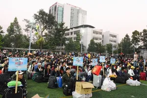 Hơn 1.300 sinh viên ‘Cùng PVOIL về quê đón tết’