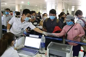 Dân bức xúc vì tình trạng chậm, hủy chuyến bay tăng cao