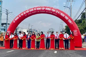 Chính thức thông xe đường Đặng Thúc Vịnh, xóa bỏ tình trạng ùn ứ, ngập nước