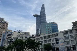 Lưu ý khi đi vào đường Nguyễn Huệ, TP.HCM cuối tuần này