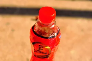 Lại phát hiện chai trà thảo mộc Dr Thanh nghi bị lỗi