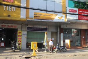 Thua cá độ bóng đá, vào bưu điện cướp tiền